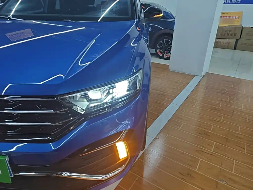 Volkswagen T-Roc — миниатюра 24