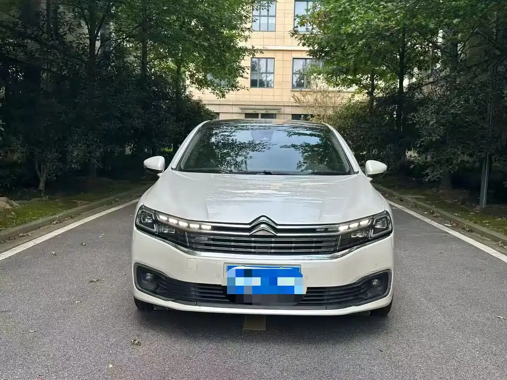 Citroen C6 — миниатюра 2