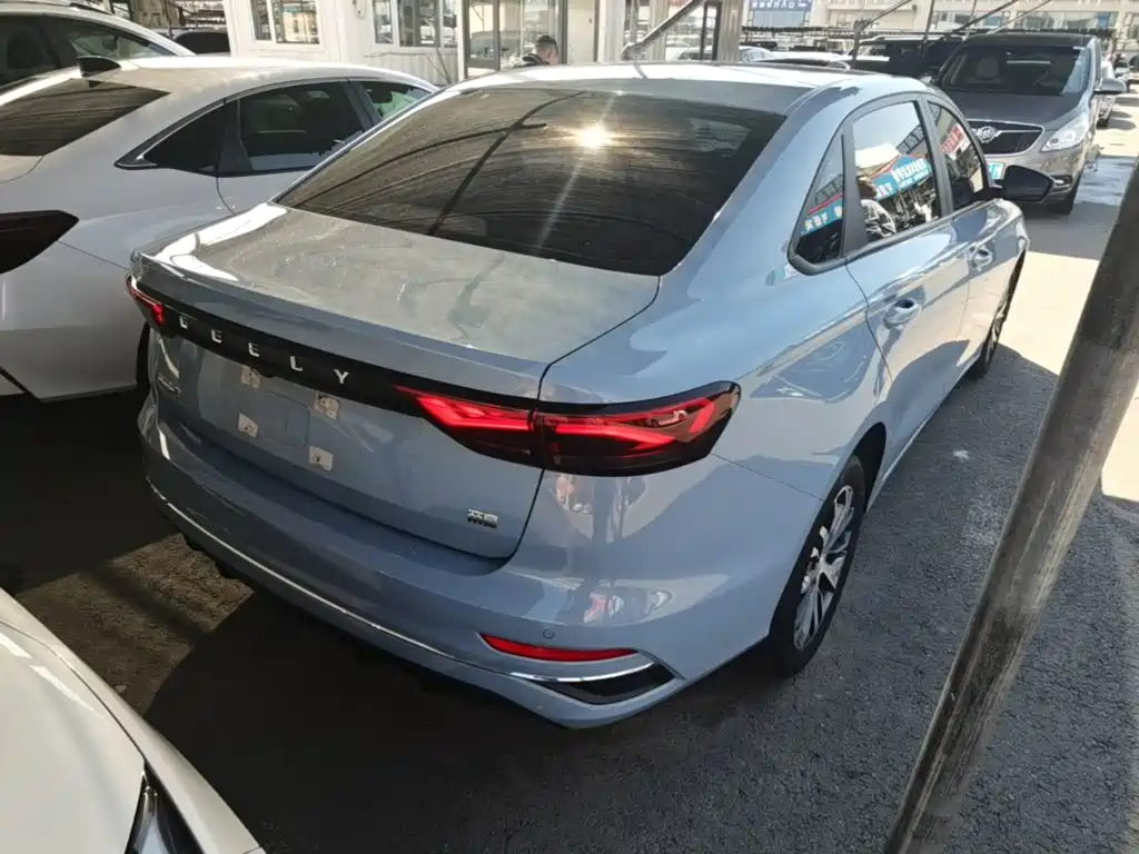 Geely Emgrand — миниатюра 7