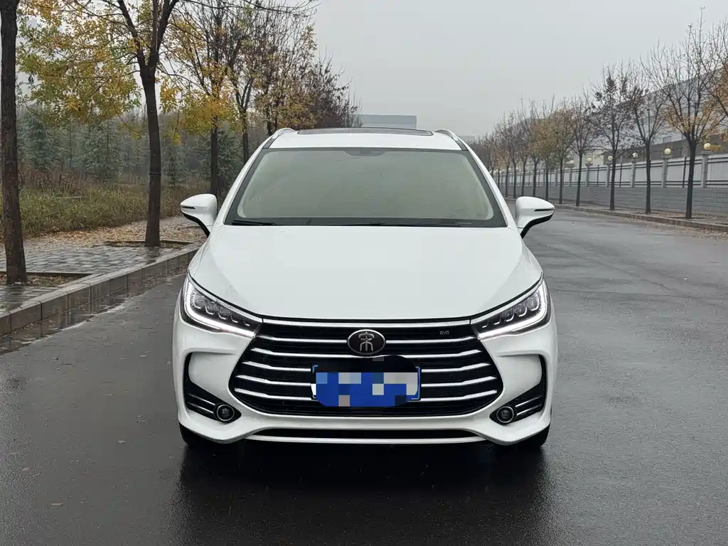 BYD SONG MAX