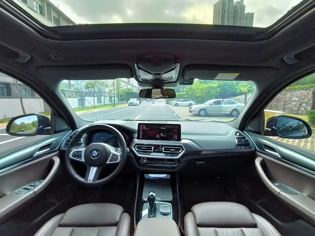 BMW X3 — миниатюра 10