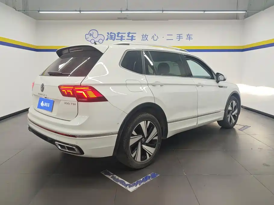 Volkswagen Tiguan L