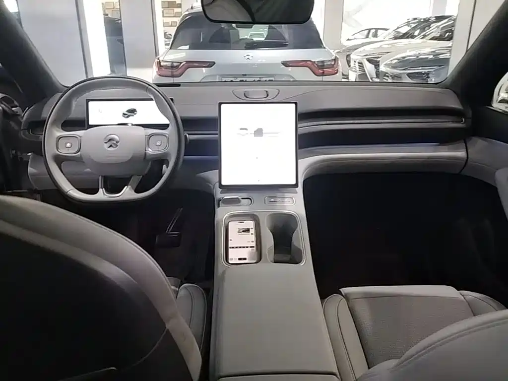 NIO ES6 — миниатюра 10