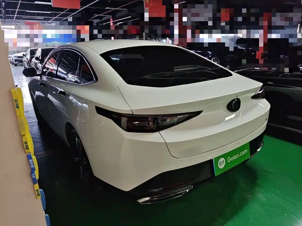 Changan Eado — миниатюра 5