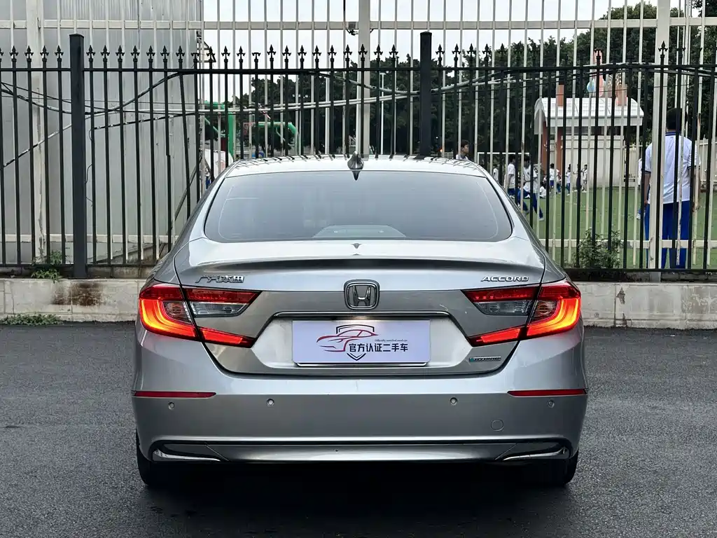 Honda Accord — миниатюра 11