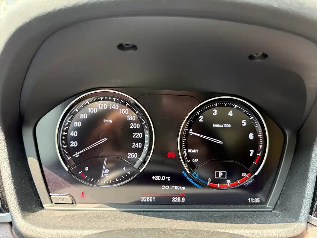 BMW X1 — миниатюра 10