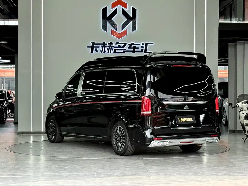 MERCEDES-BENZ V CLASS