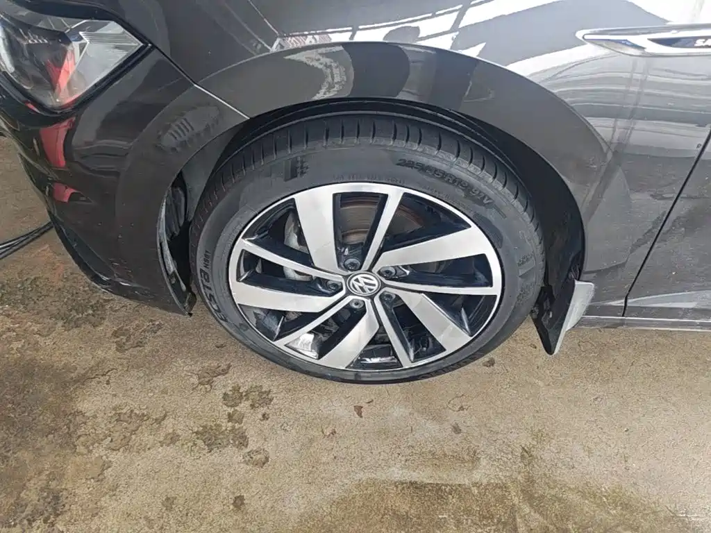 Volkswagen Sagitar — миниатюра 23