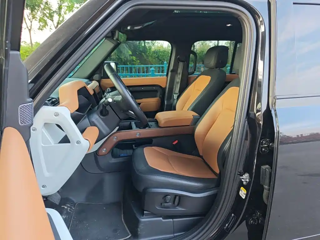Land Rover Defender — миниатюра 15