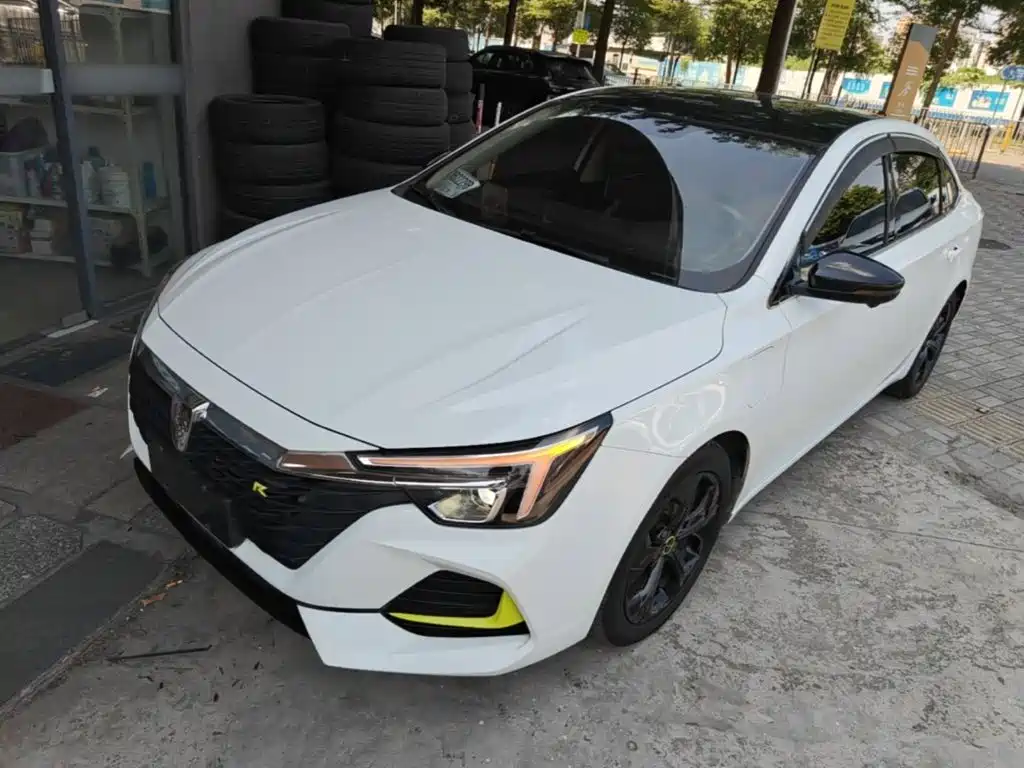 Roewe i6 MAX New Energy — миниатюра 2