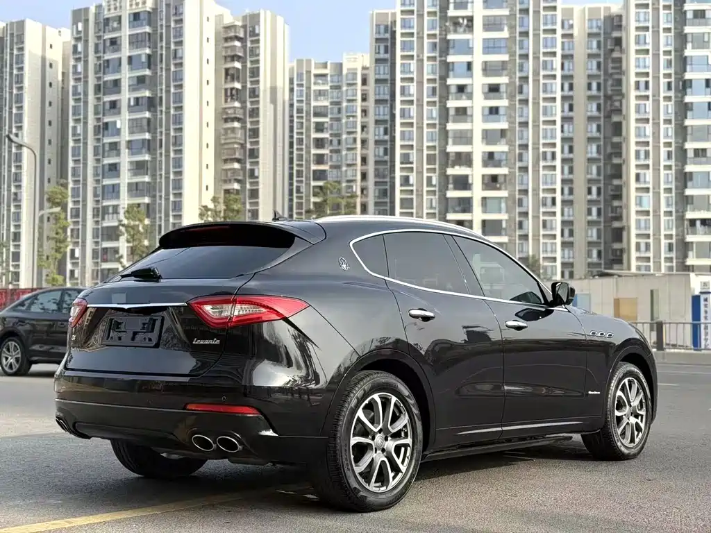 Maserati Levante — миниатюра 8