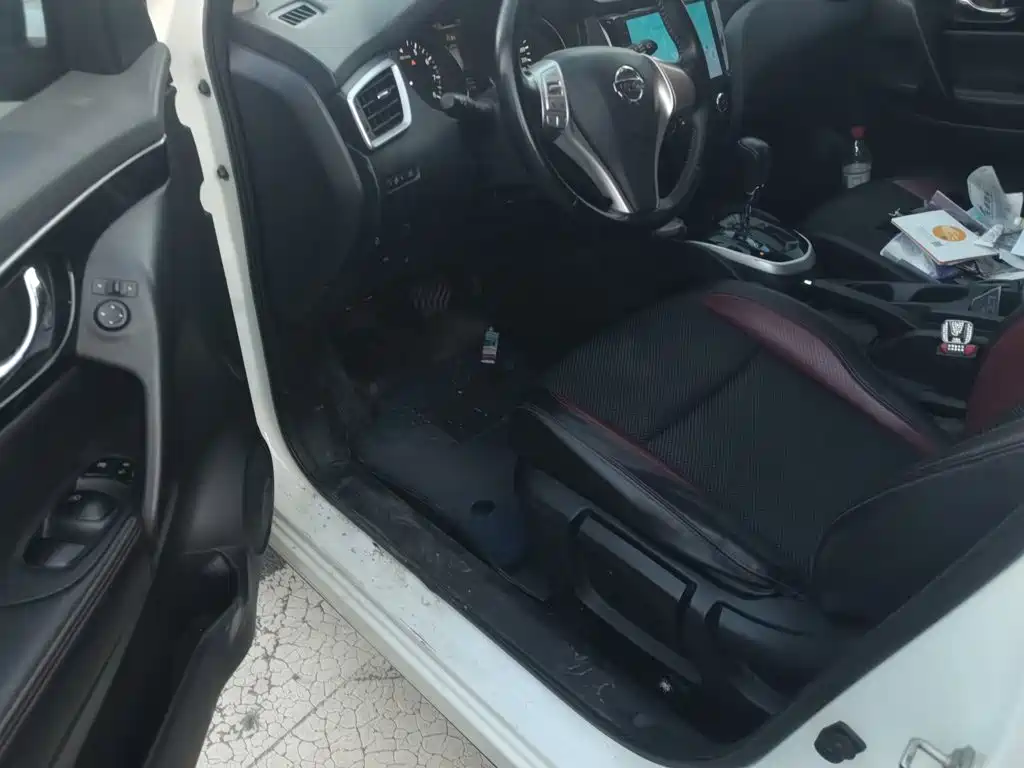 Nissan Qashqai — миниатюра 12