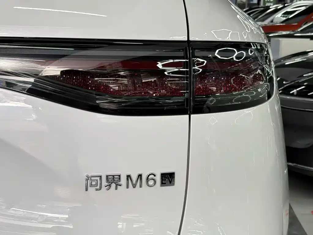 AITO AITO M6 — миниатюра 16