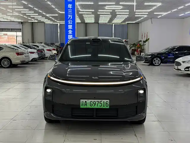 IDEAL CAR IDEAL L6 2025