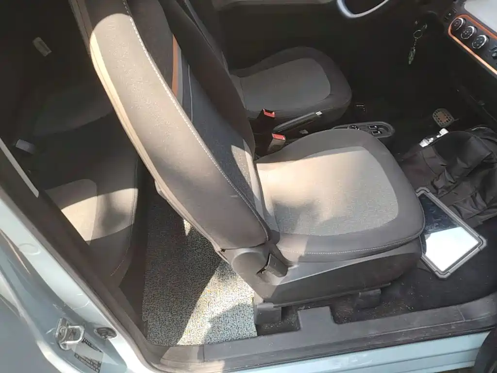 Wuling MINIEV — миниатюра 25