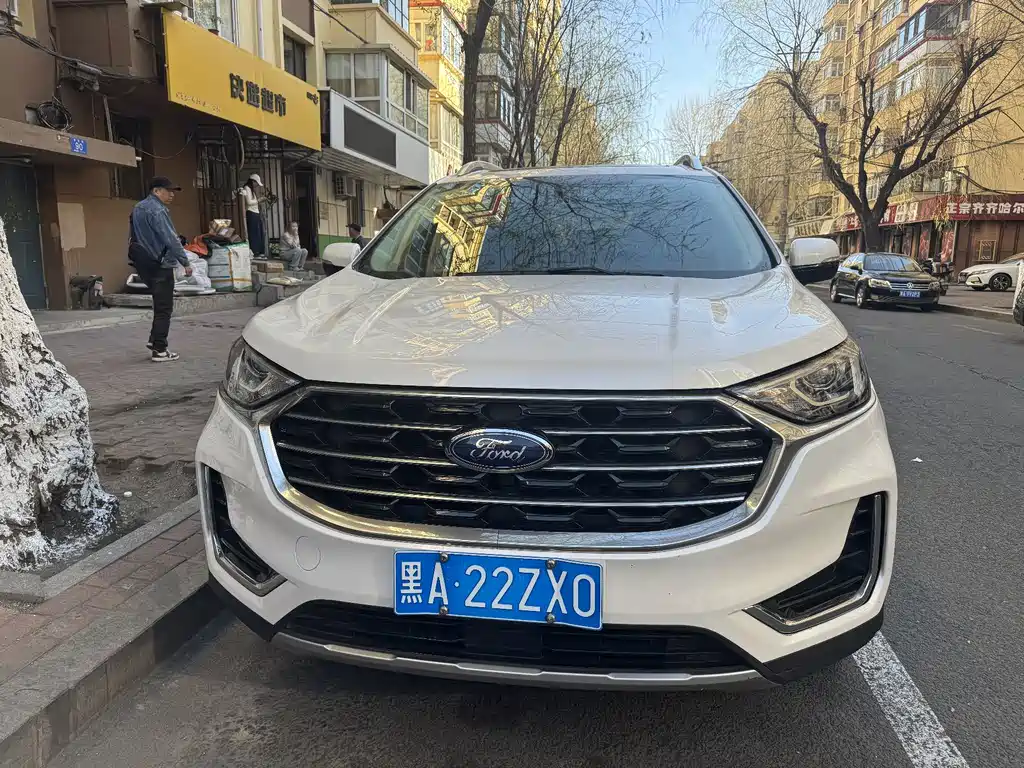 Ford Edge 2022