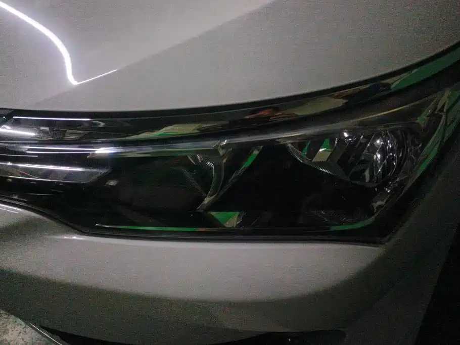 Toyota Corolla — миниатюра 5