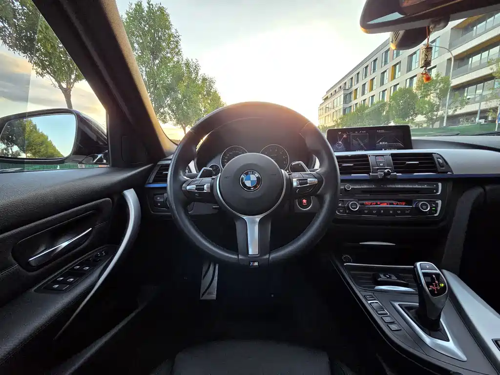 BMW 3 Series (Import) — миниатюра 11