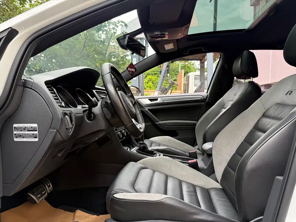 Volkswagen Golf — миниатюра 9