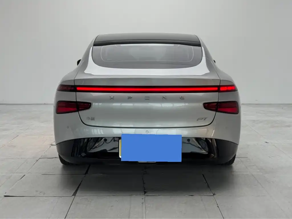 XPeng P7 — миниатюра 4