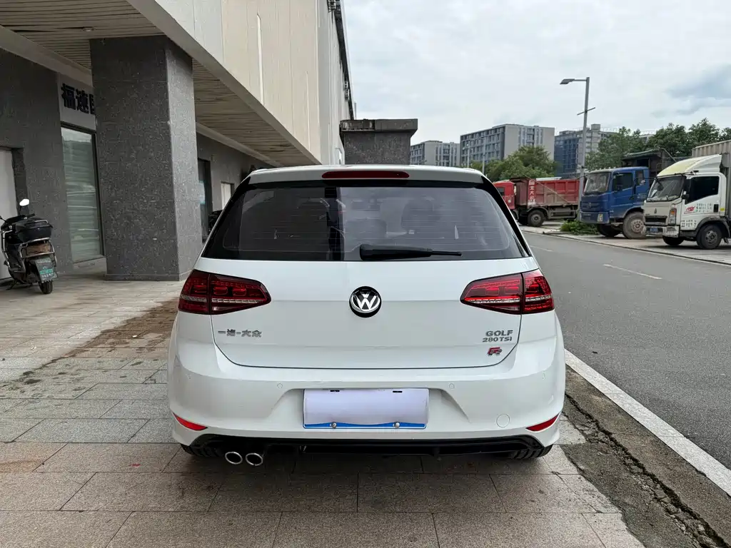 Volkswagen Golf — миниатюра 7