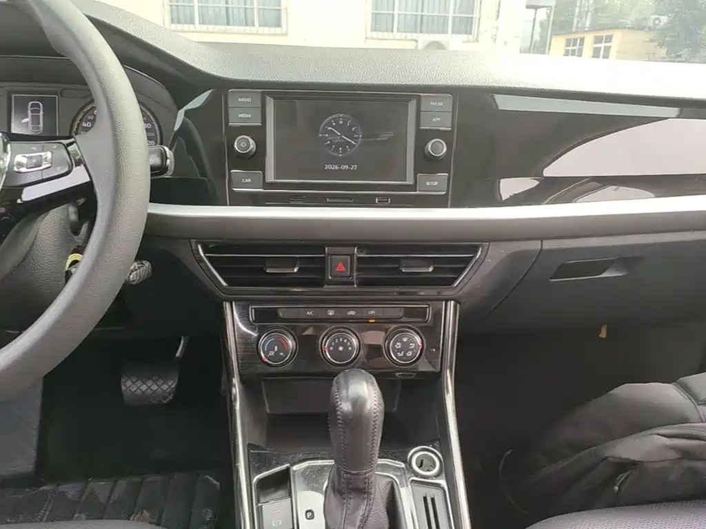 Volkswagen Lavida — миниатюра 13