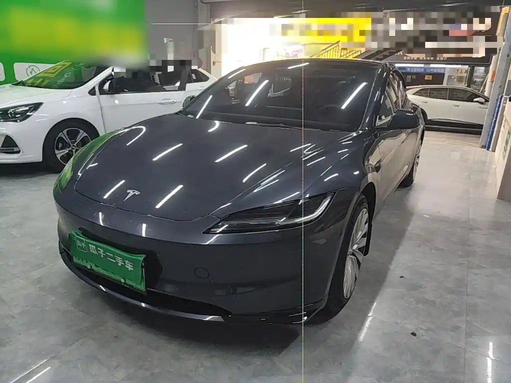 Tesla Model 3 — миниатюра 2