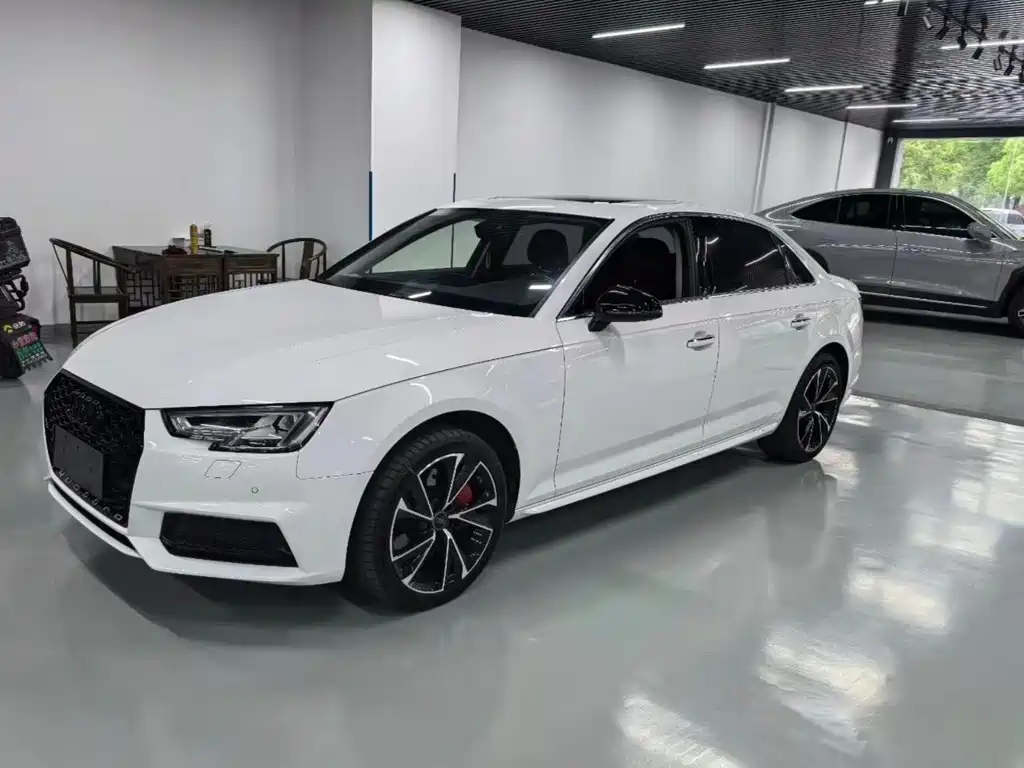 Купить Audi A4L