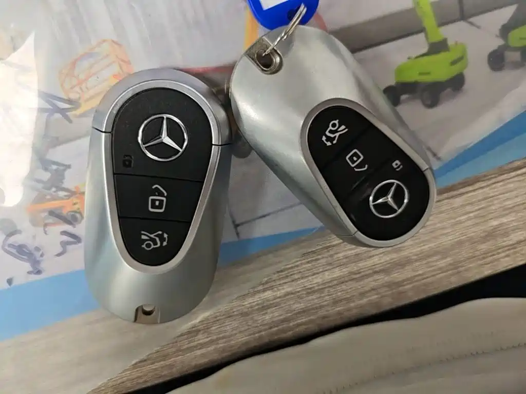 Mercedes-Benz C-Class — миниатюра 9