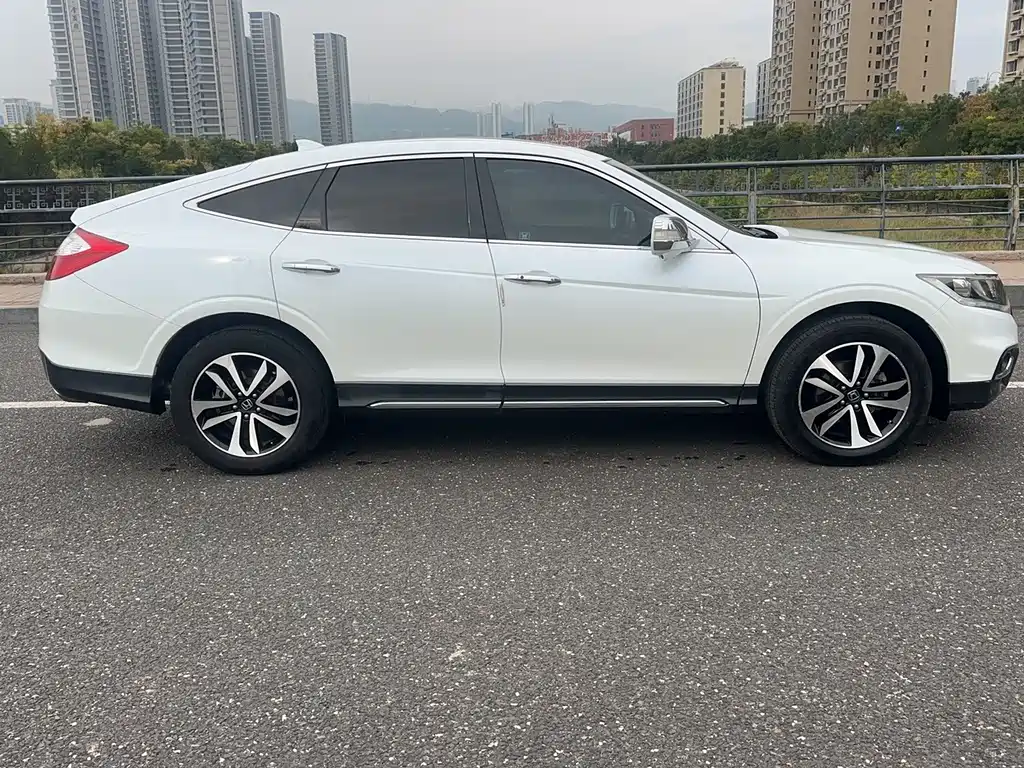 Honda Crosstour — миниатюра 6