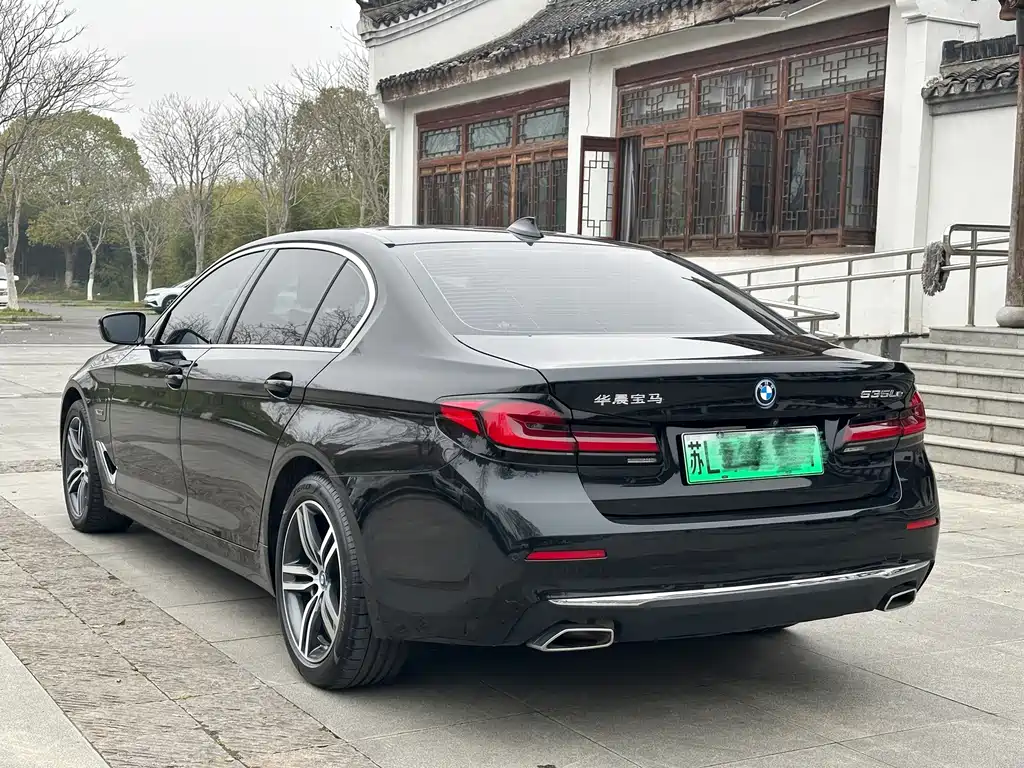 BMW 5 Series New Energy - фото 6