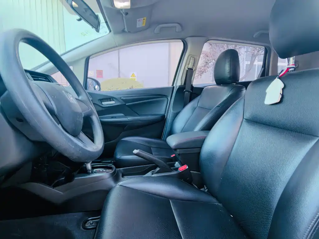 Honda Fit — миниатюра 4