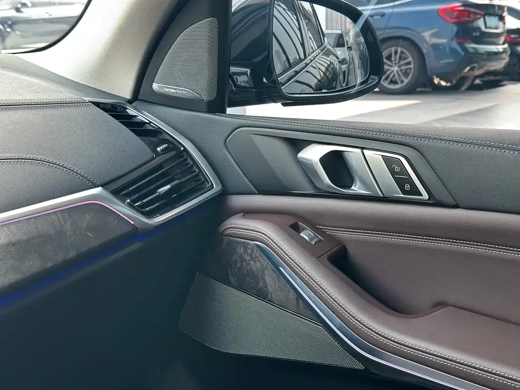 BMW X5 — миниатюра 11