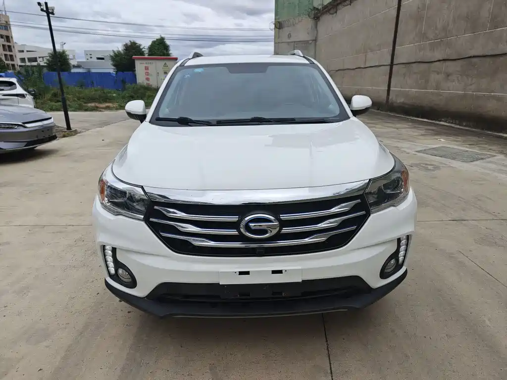 GAC TRUMPCHI GS4 NEW ENERGY
