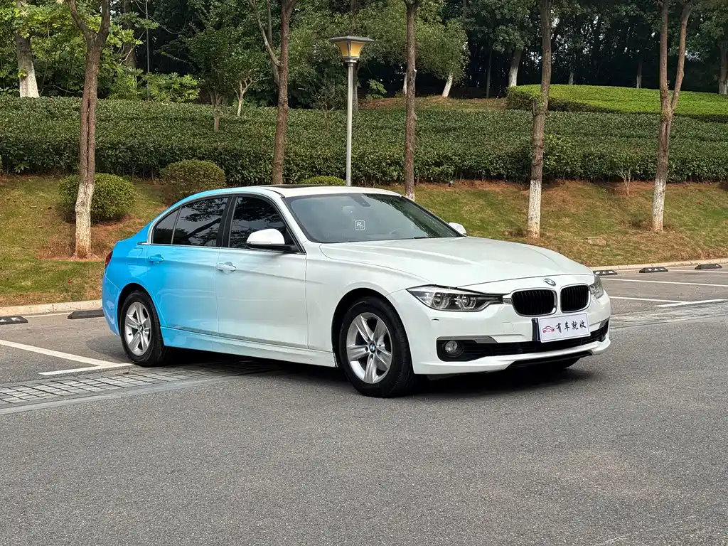 BMW 3 Series — миниатюра 3