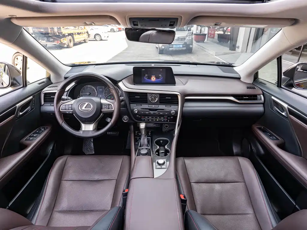 Lexus RX — миниатюра 13
