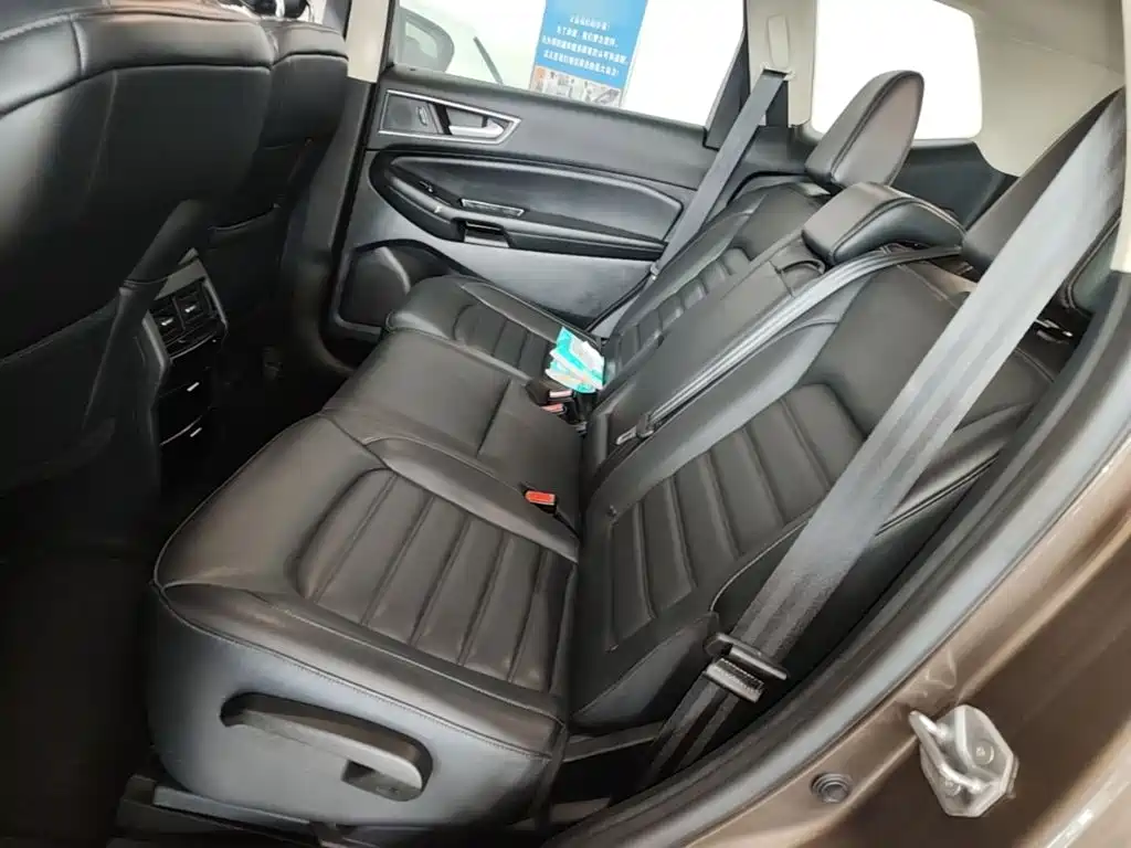 Ford Edge — миниатюра 17