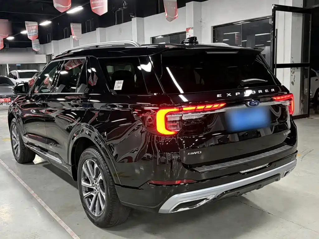 Ford Explorer — миниатюра 9