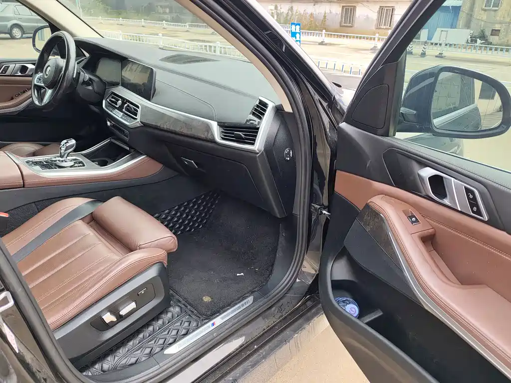 BMW X5 (Import) — миниатюра 8