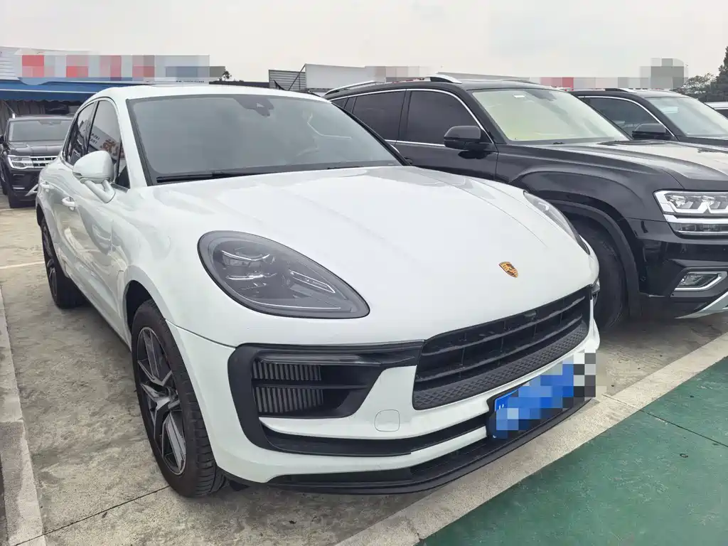 Porsche Macan — миниатюра 3