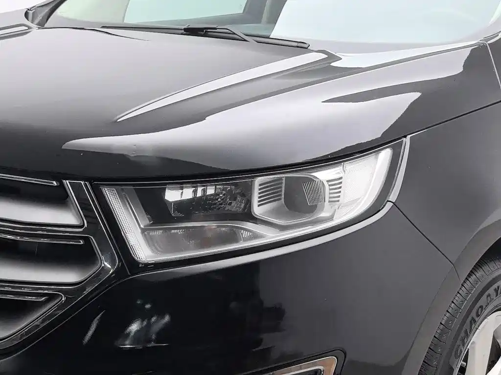 Ford Edge — миниатюра 7