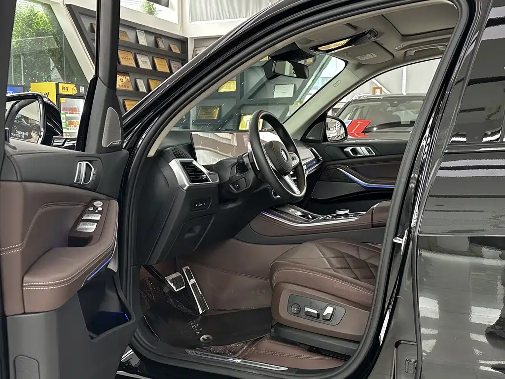 BMW X5 — миниатюра 11