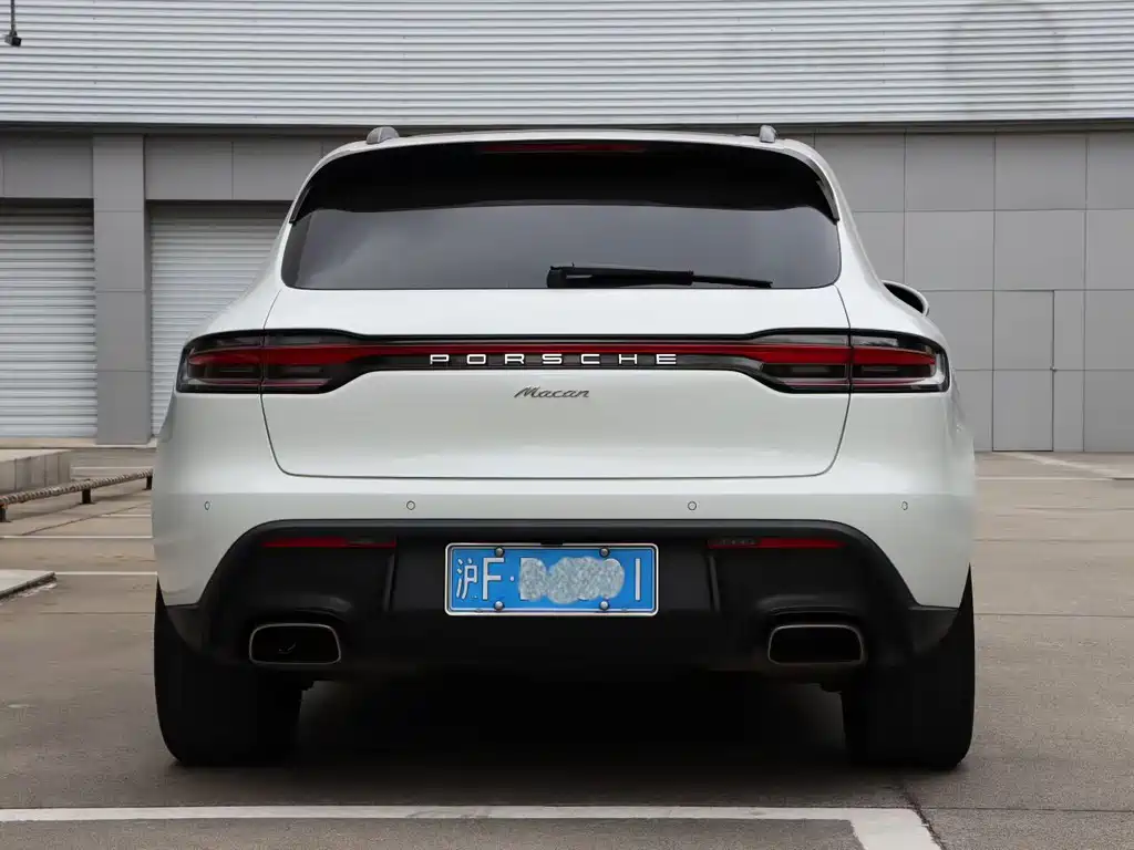 Porsche Macan — миниатюра 3