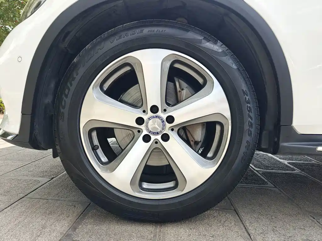 Mercedes-Benz GLC — миниатюра 19