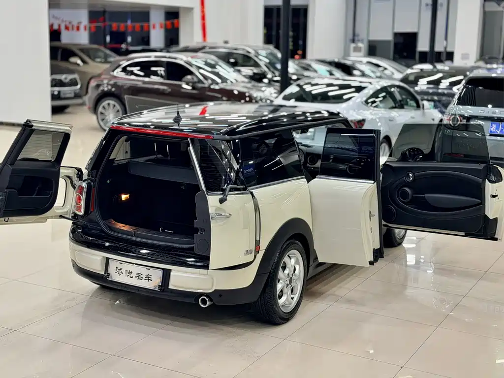 MINI Mini Clubman — миниатюра 8