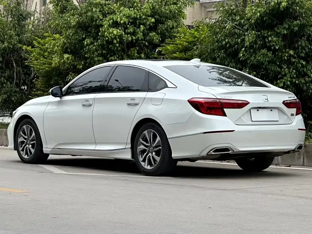 Honda Inspire — миниатюра 8