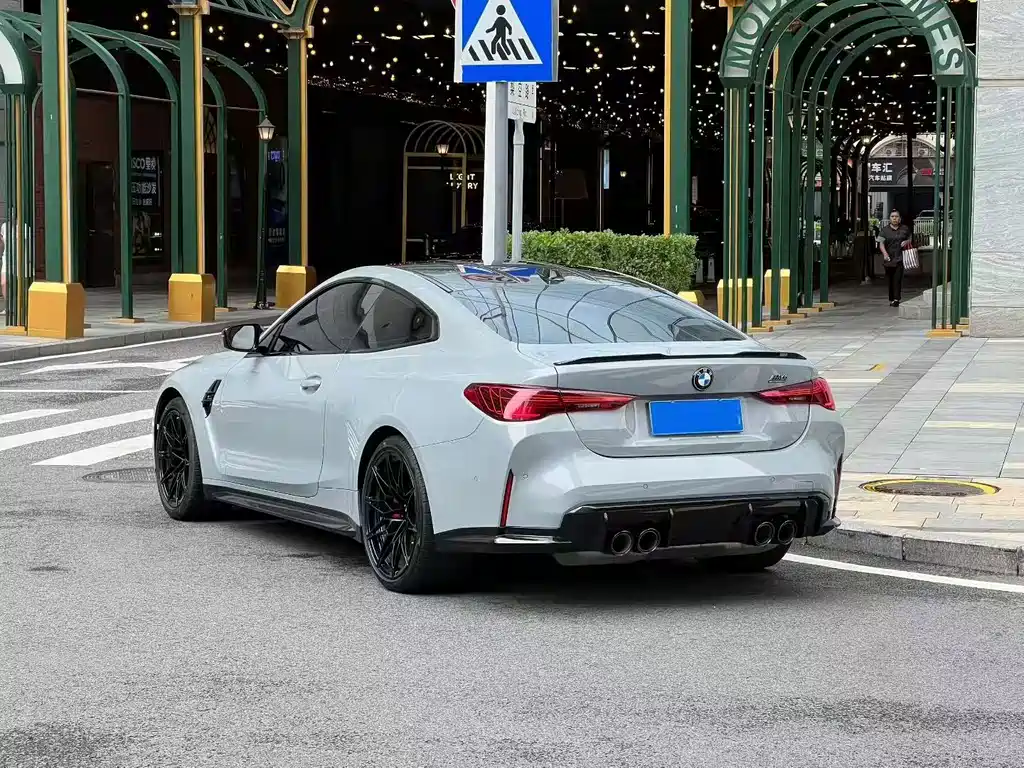 BMW M4 — миниатюра 8