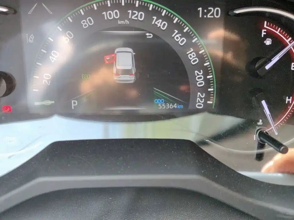 Toyota RAV4 — миниатюра 13