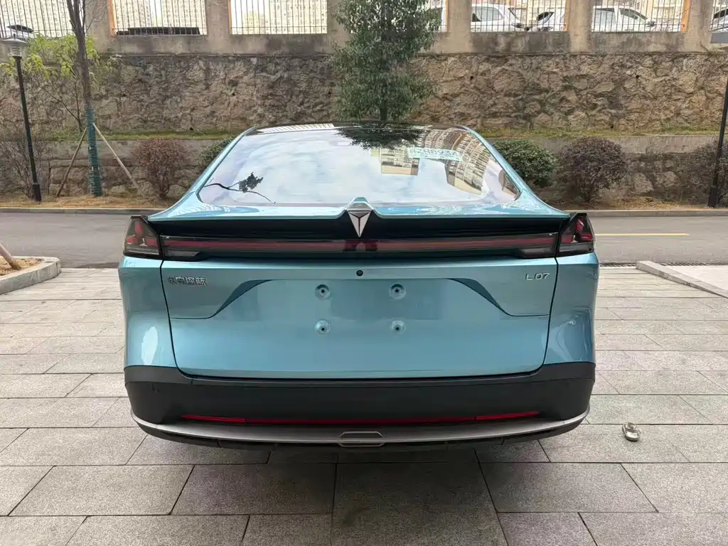 Changan Deepal DARK BLUE L07