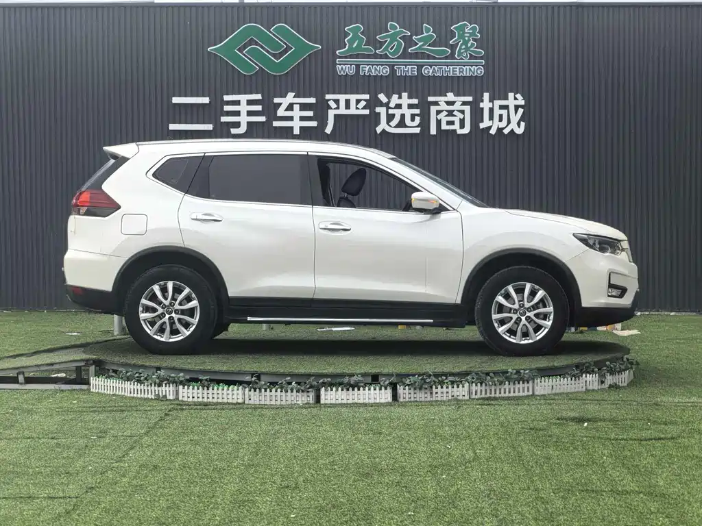 NISSAN QIJUN